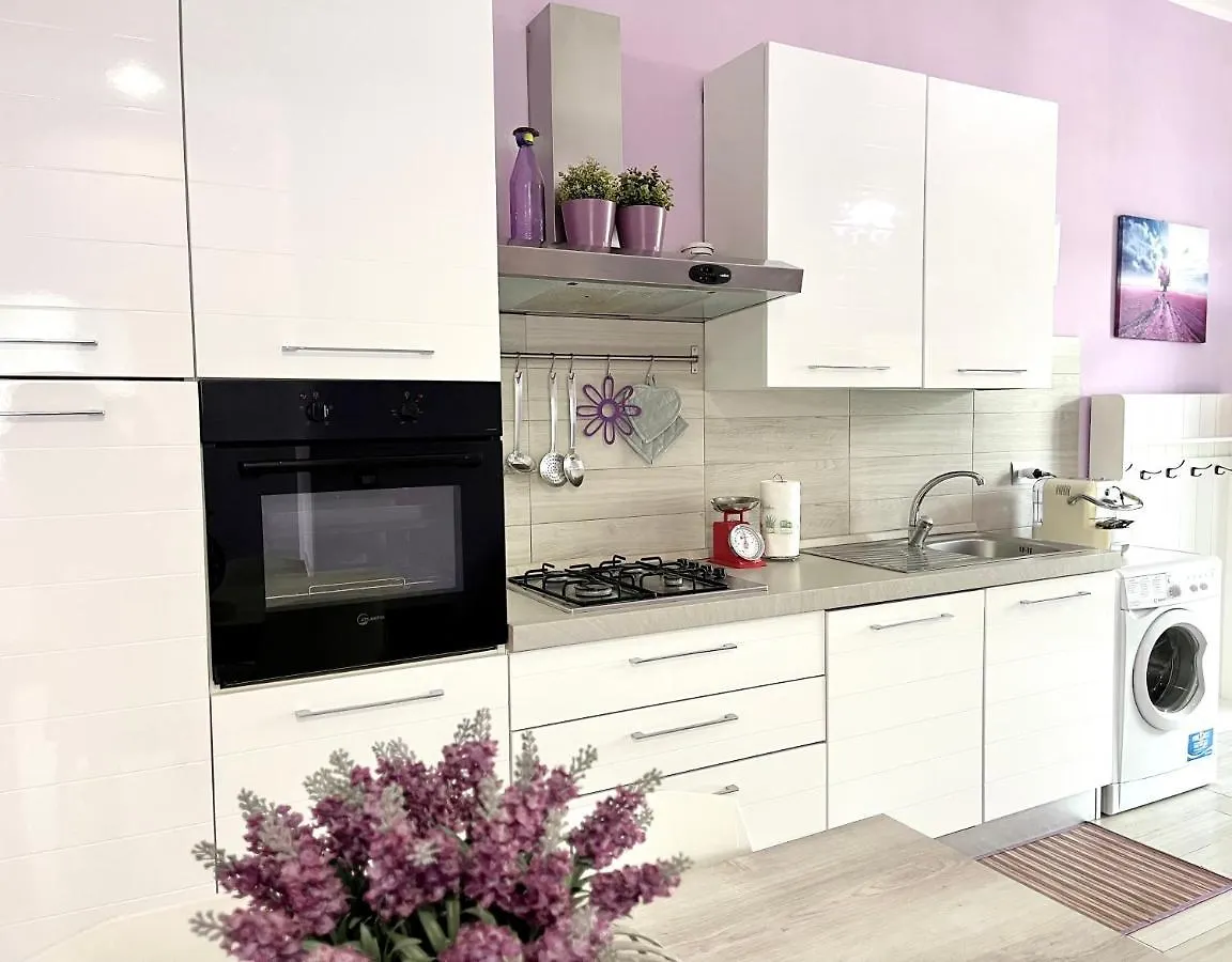 La Meria Di Maria Casa Viola مارينا دي غروسيتو